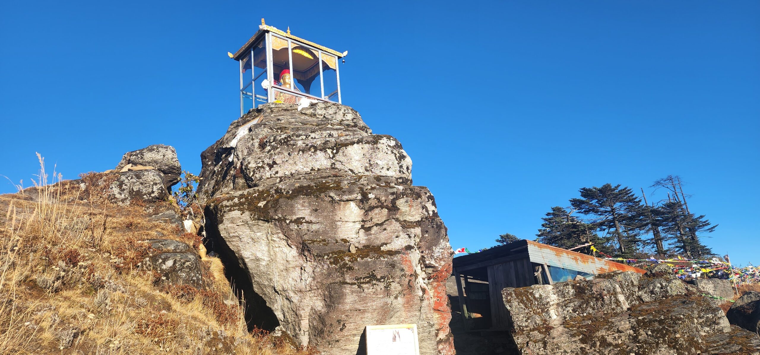 Longchen Rabjam Statue at Tharpaling