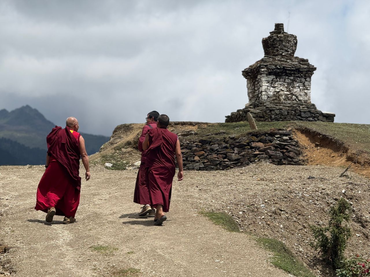 Monks at Tharpaling