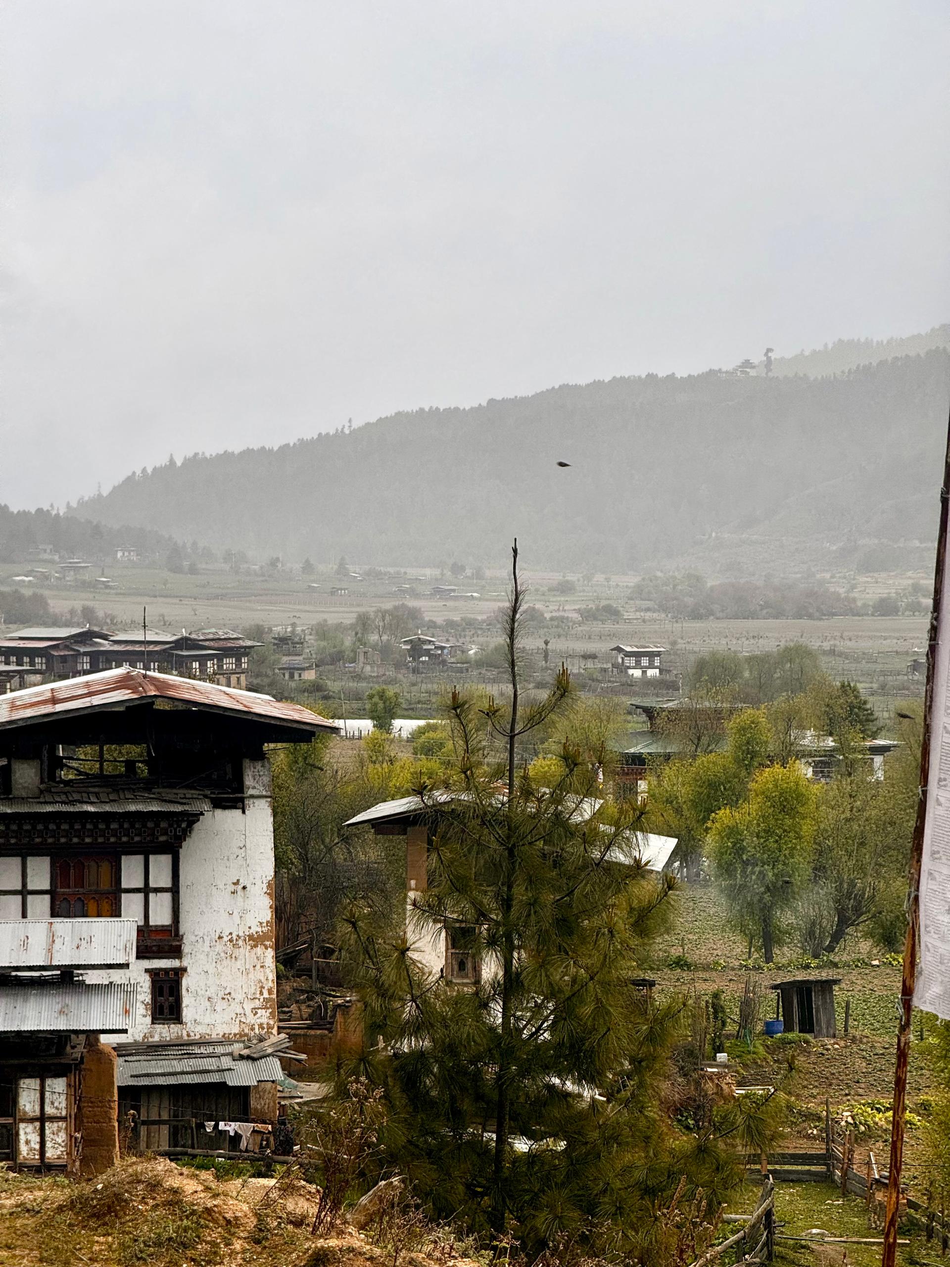 Khotokha village on the way to Rinchenling Shreda